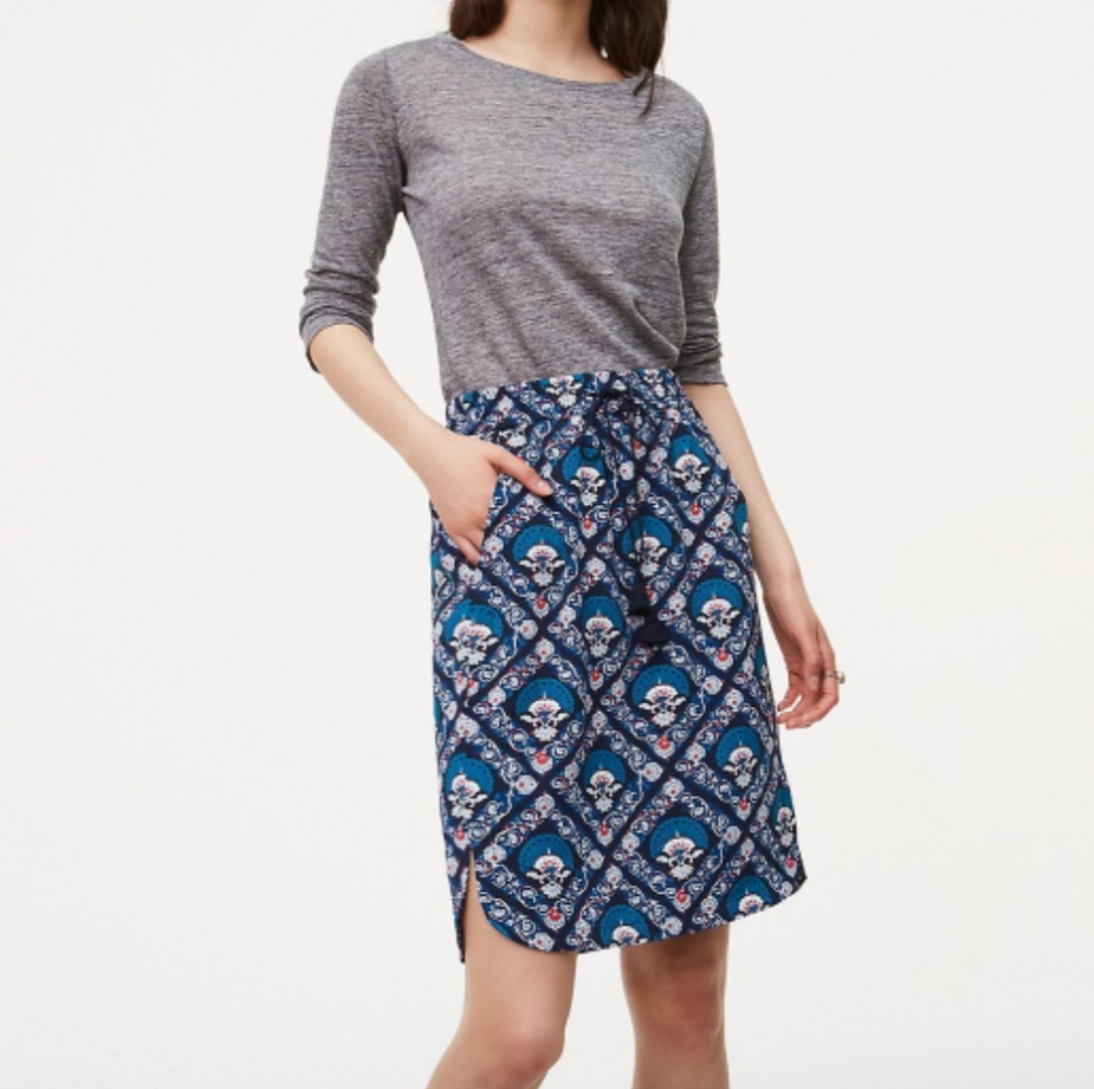 Loft Blue & Coral Demask Fan Floral Print Stretchy Drawstring Waist Sporty Skirt
